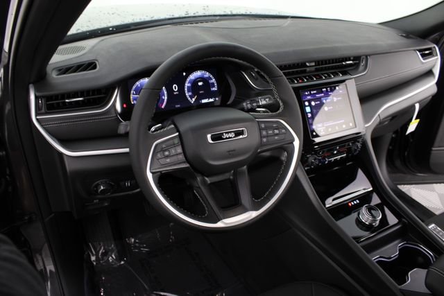 New 2026 Jeep Grand Cherokee L 4WD image 8