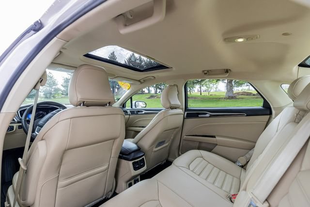 Used 2015 Ford Fusion SE w/ Equipment Group 502A FWD image 12