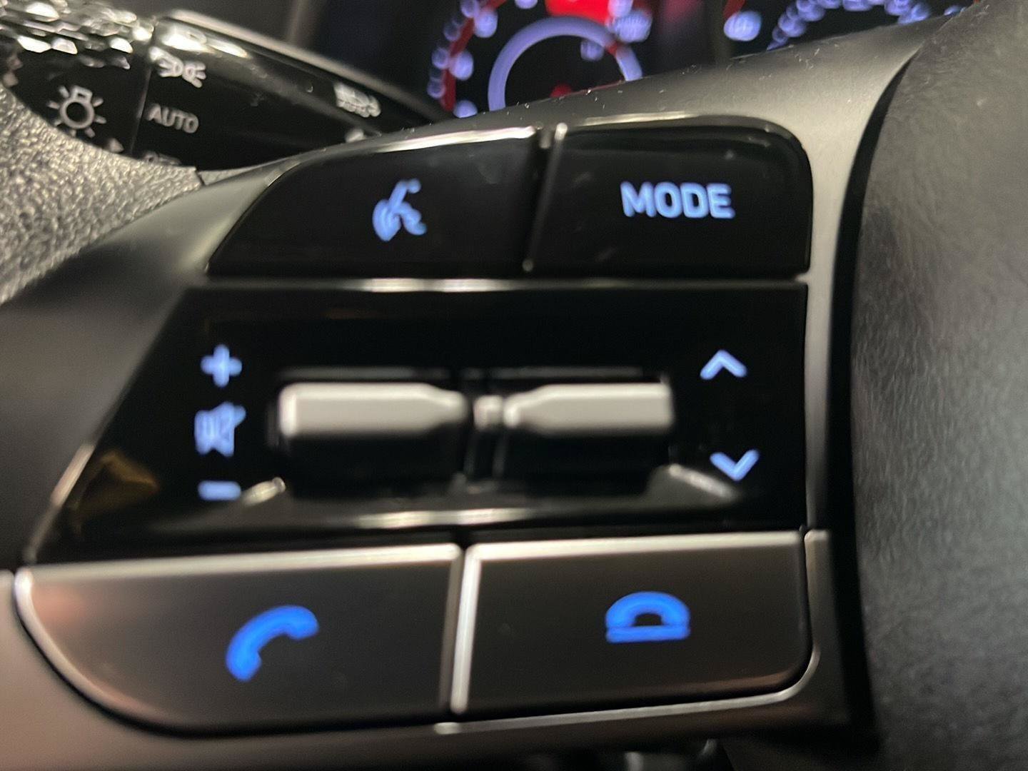 Certified 2023 Hyundai Elantra SEL FWD image 20