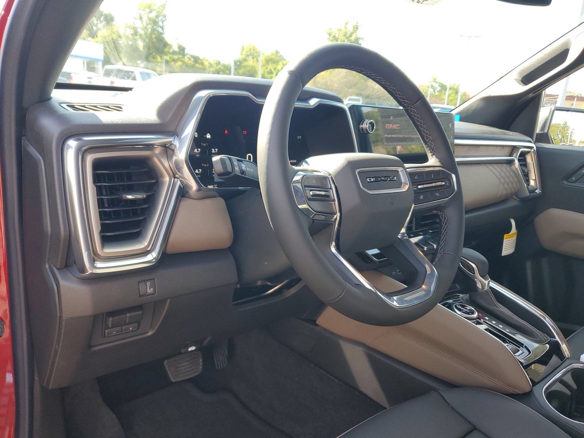 New 2026 GMC Canyon Denali w/ LPO, Black Badging Package AWD/4WD image 18