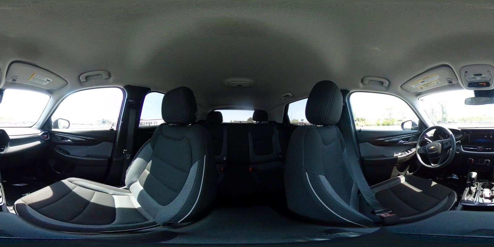 Used 2025 Chevrolet TrailBlazer LT FWD image 38