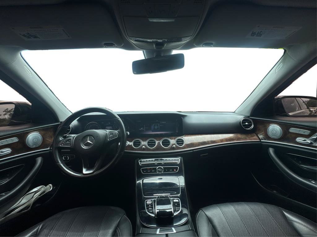 Used 2018 Mercedes-Benz E 300 image 25