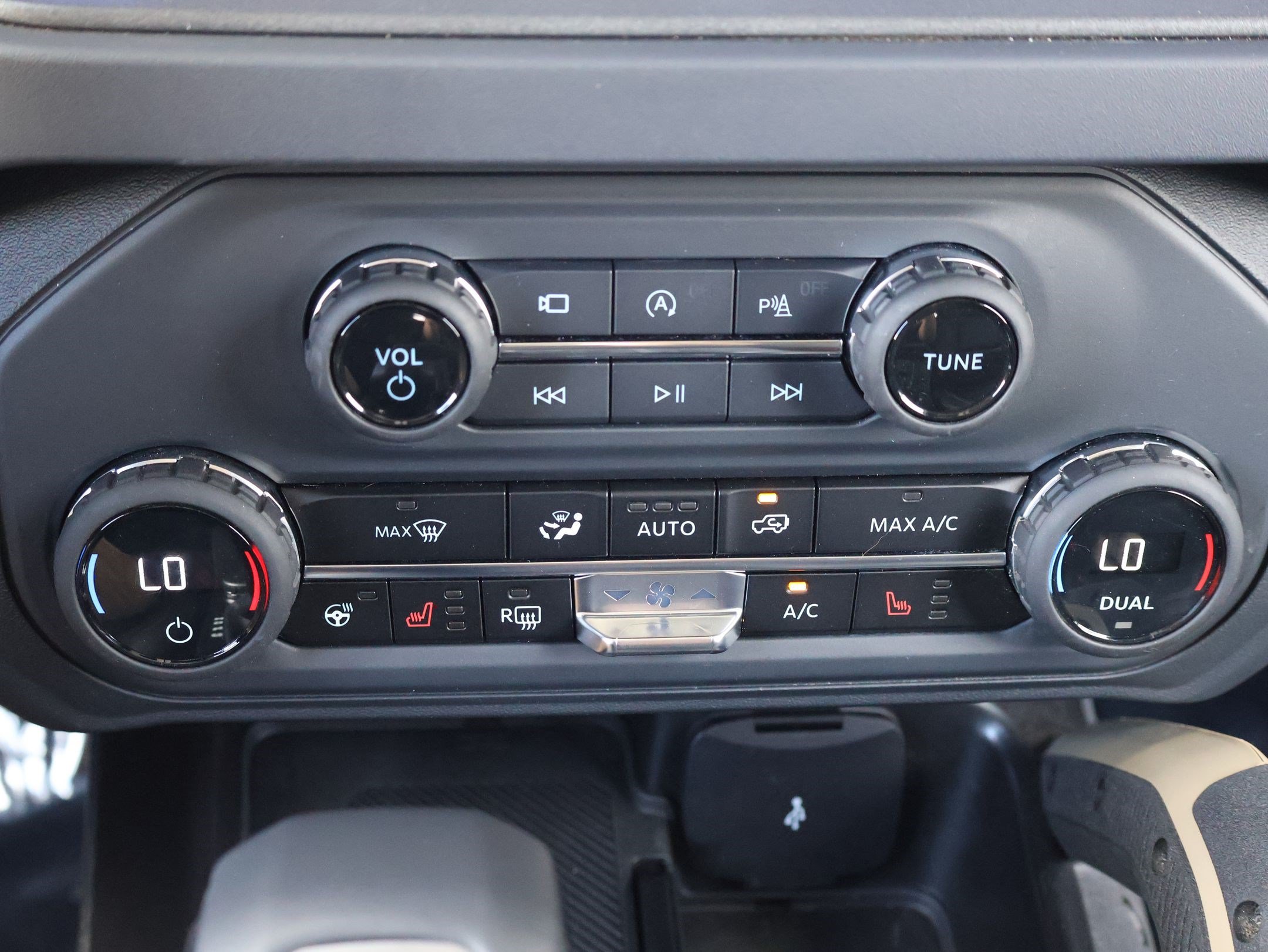 Used 2025 Ford Bronco Badlands AWD/4WD image 25
