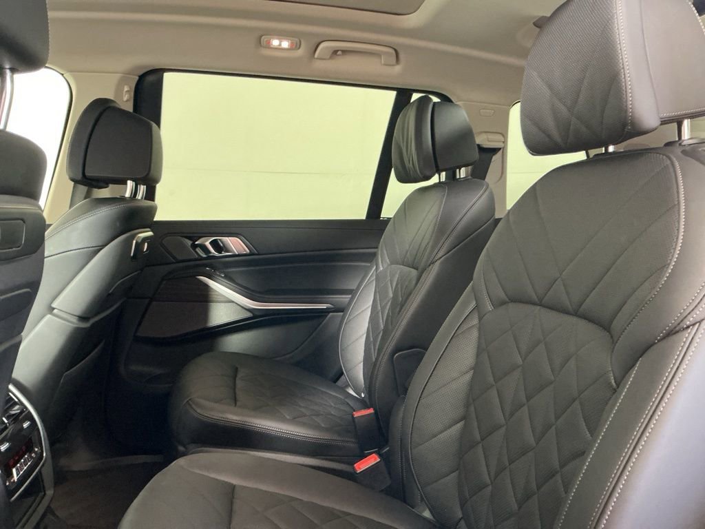 Certified 2023 BMW X7 xDrive40i w/ Premium Package image 27