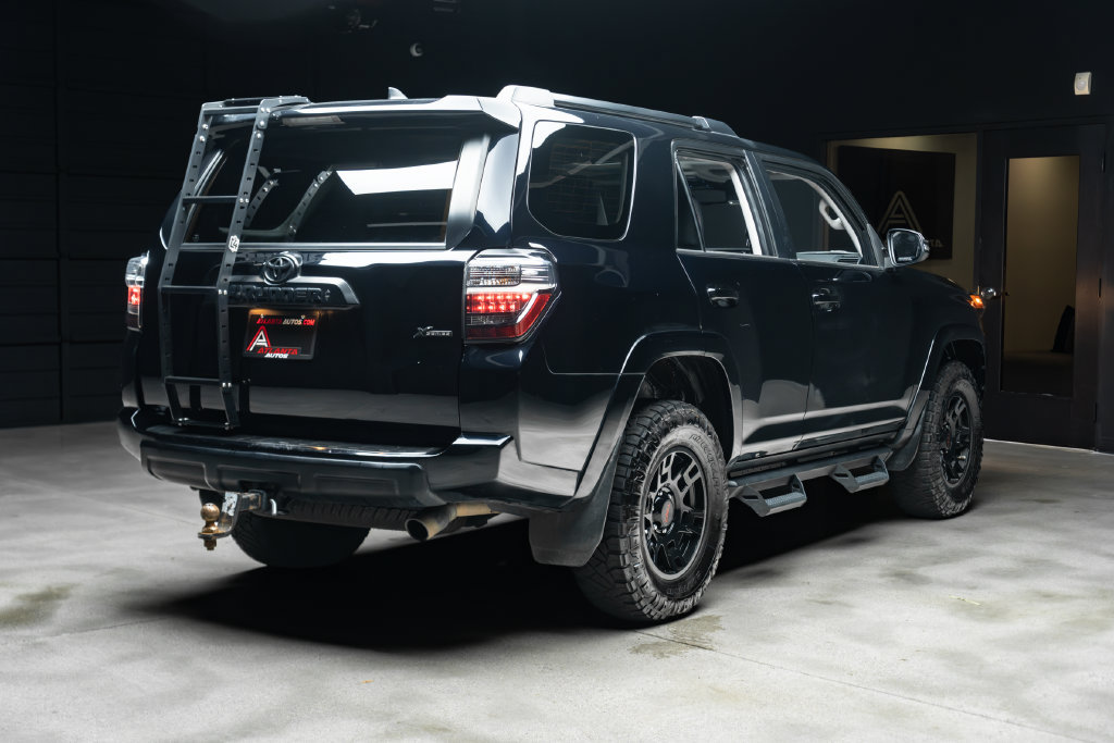 Used 2023 Toyota 4Runner TRD Off-Road Premium w/ Moonroof Package AWD/4WD image 12