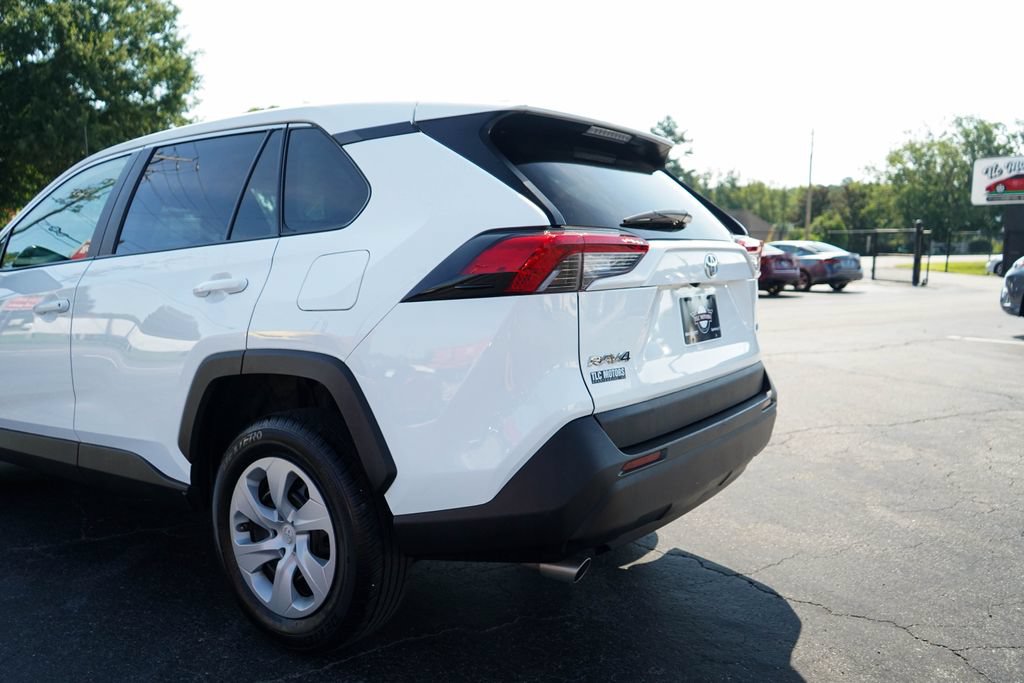 Used 2023 Toyota RAV4 LE FWD image 20