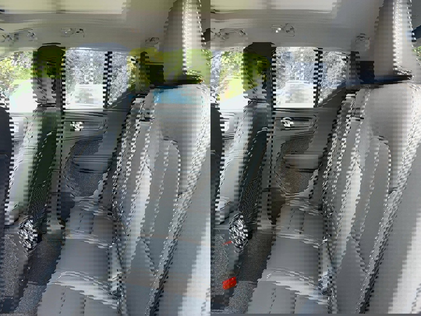 New 2026 Volvo XC40 B5 Core image 15