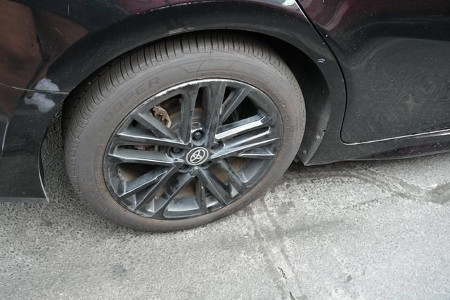 Used 2025 Toyota Camry SE FWD image 12