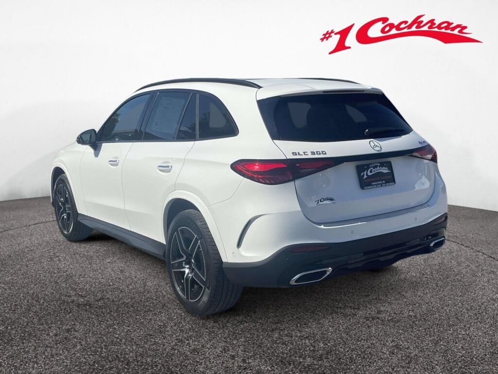 Used 2024 Mercedes-Benz GLC 300 4MATIC image 10