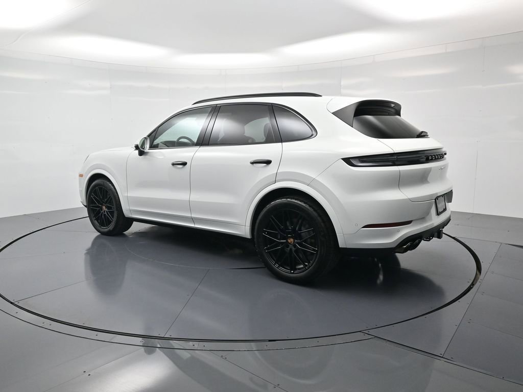 New 2026 Porsche Cayenne image 3