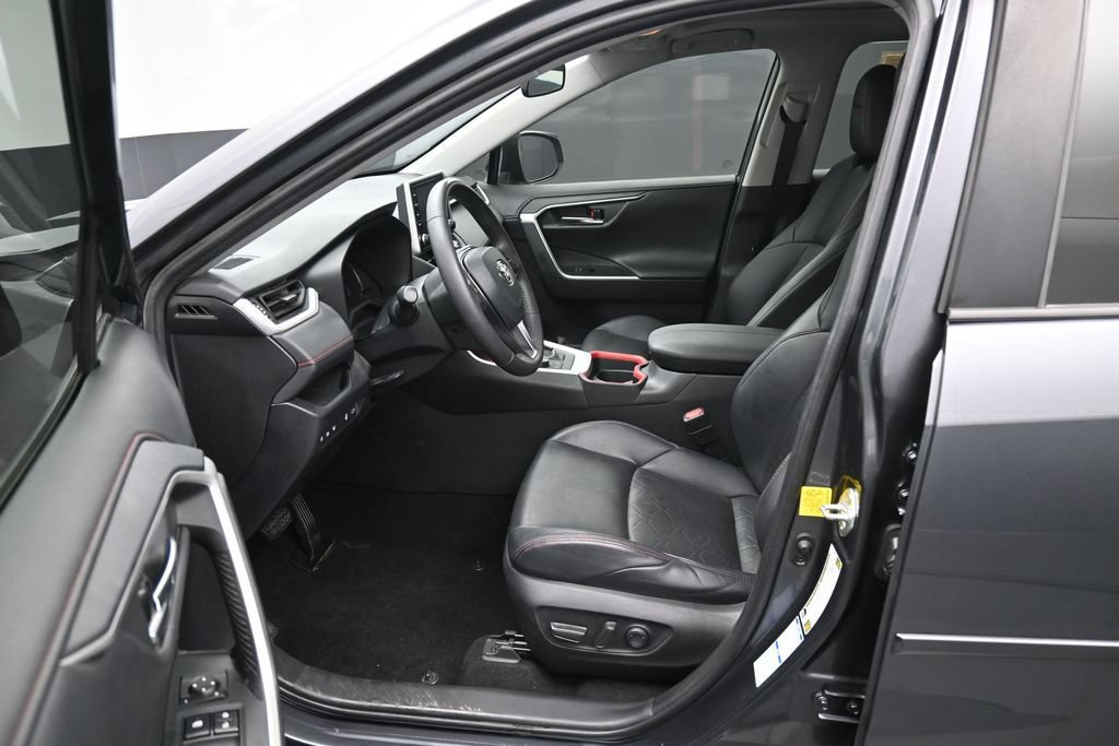Certified 2020 Toyota RAV4 TRD Off-Road w/ TRD Off-Road Weather Package AWD/4WD image 9