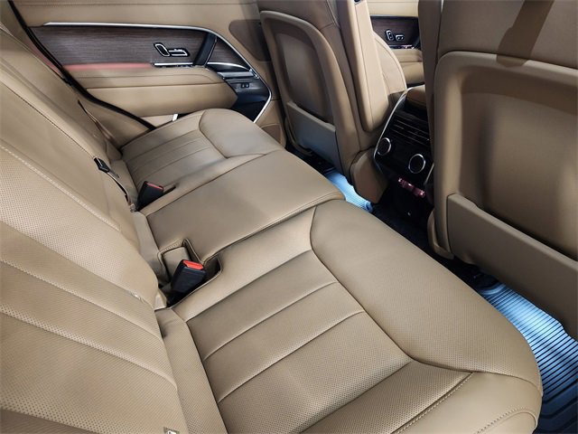 New 2026 Land Rover Range Rover SE image 30