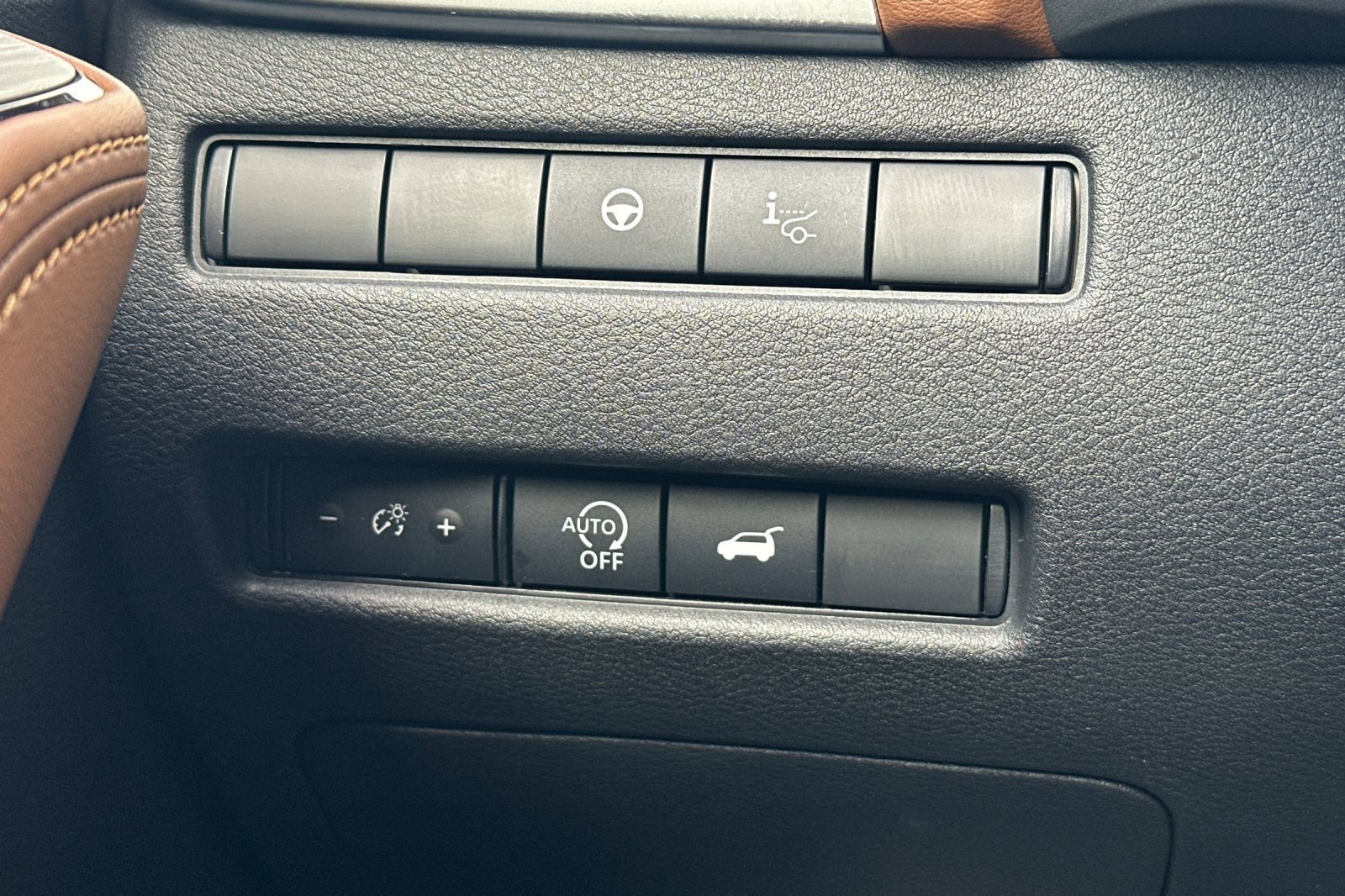 Certified 2024 Nissan Rogue Platinum w/ Platinum Premium Package image 31