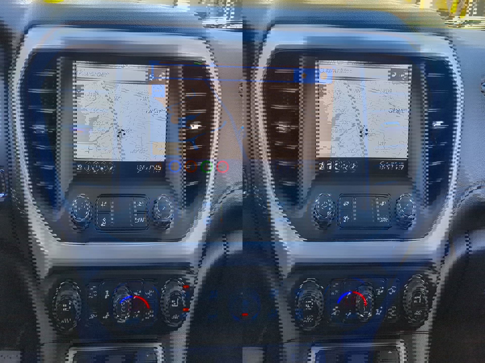 Used 2023 GMC Acadia SLT image 24