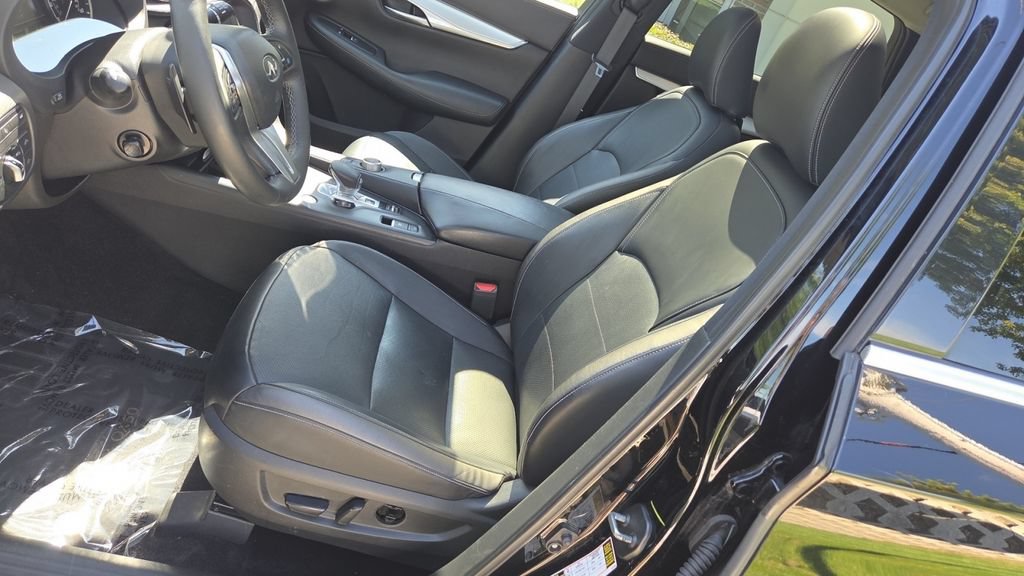 Used 2019 INFINITI QX50 Essential w/ Proactive Package AWD/4WD image 15