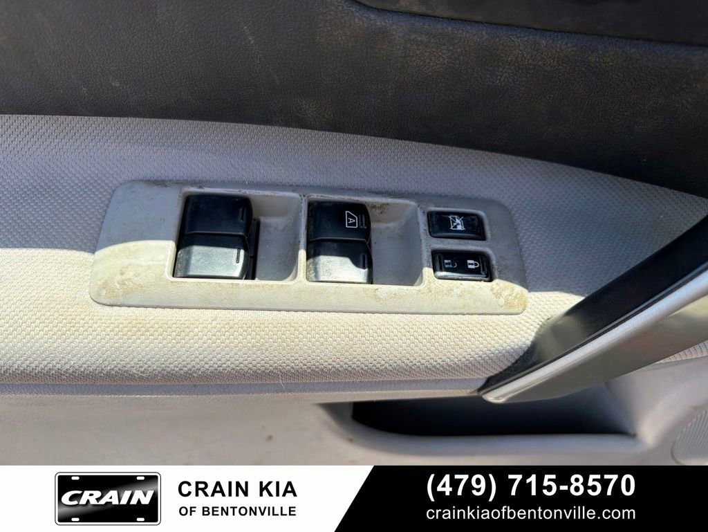Used 2013 Nissan Rogue S FWD image 13