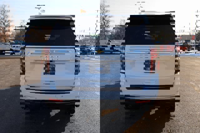 Used 2021 Chevrolet Suburban High Country image 17