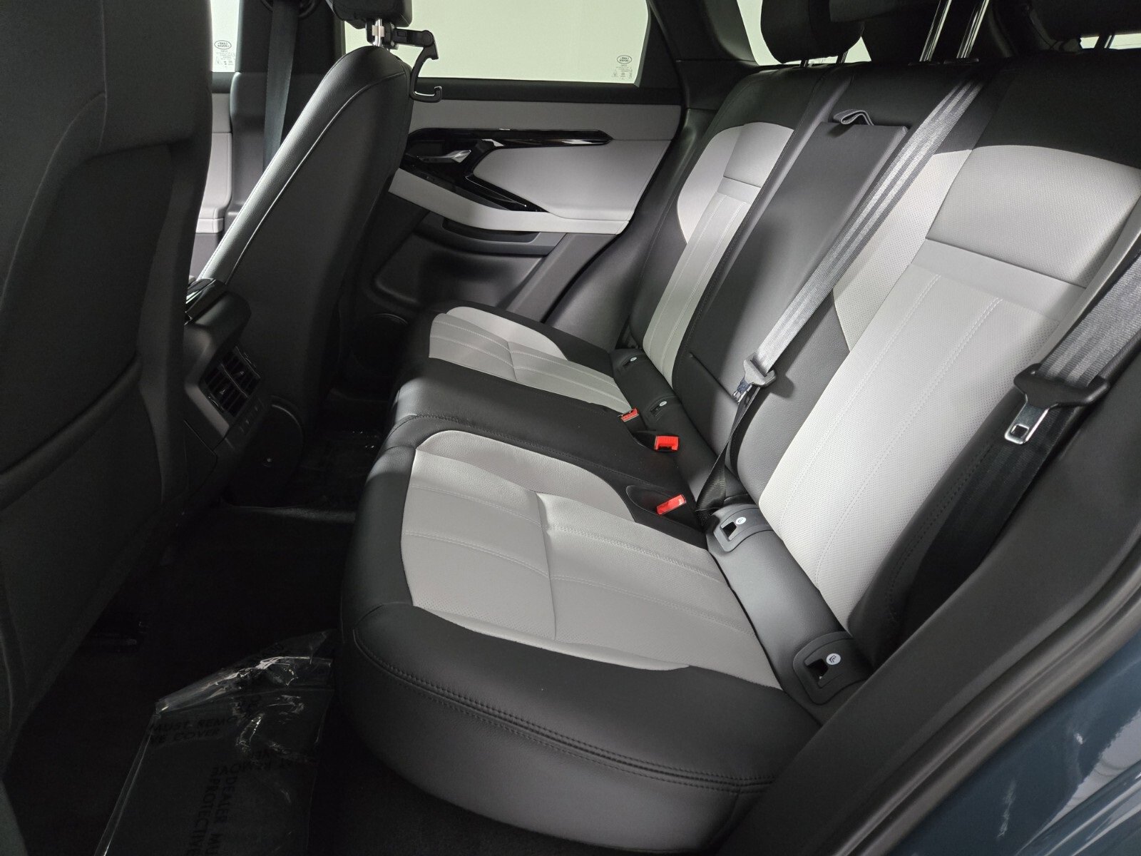 New 2026 Land Rover Range Rover Evoque Dynamic SE image 5