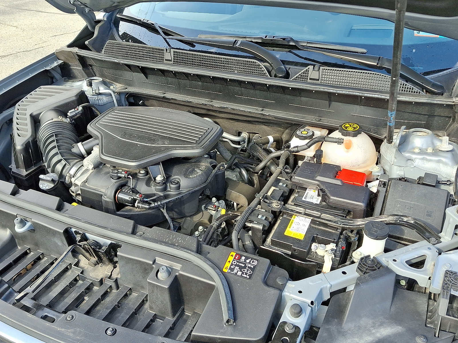 Used 2023 GMC Acadia AT4 w/ Technology Package image 28