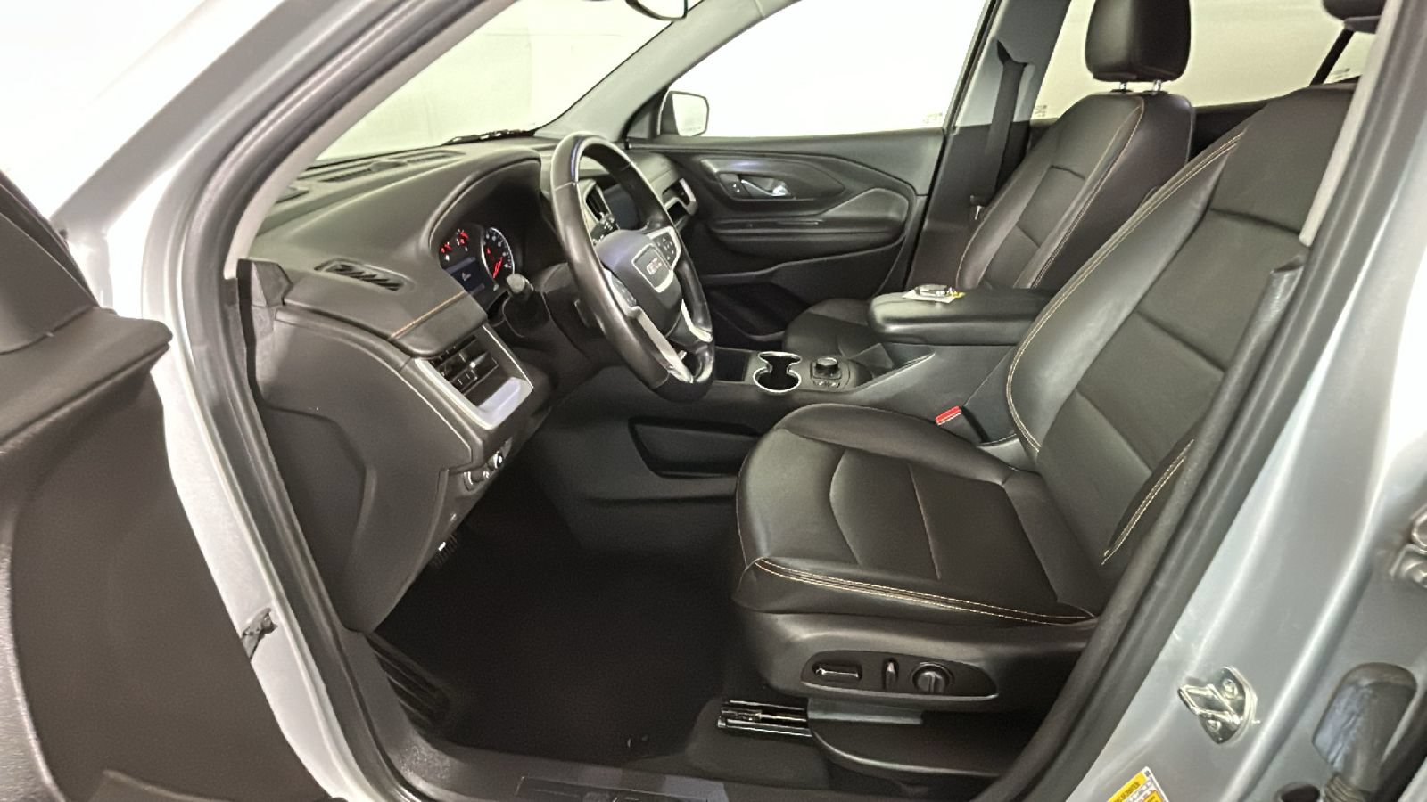 Used 2021 GMC Terrain SLT FWD image 13