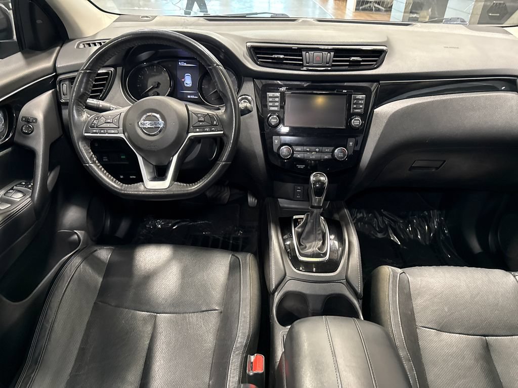 Used 2017 Nissan Rogue Sport SL w/ SL Premium Package AWD/4WD image 11