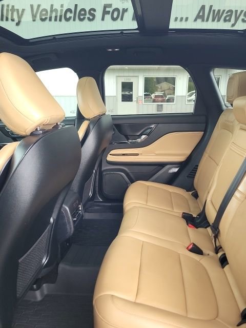 Used 2021 Lincoln Corsair Reserve w/ Equipment Group 201A image 21