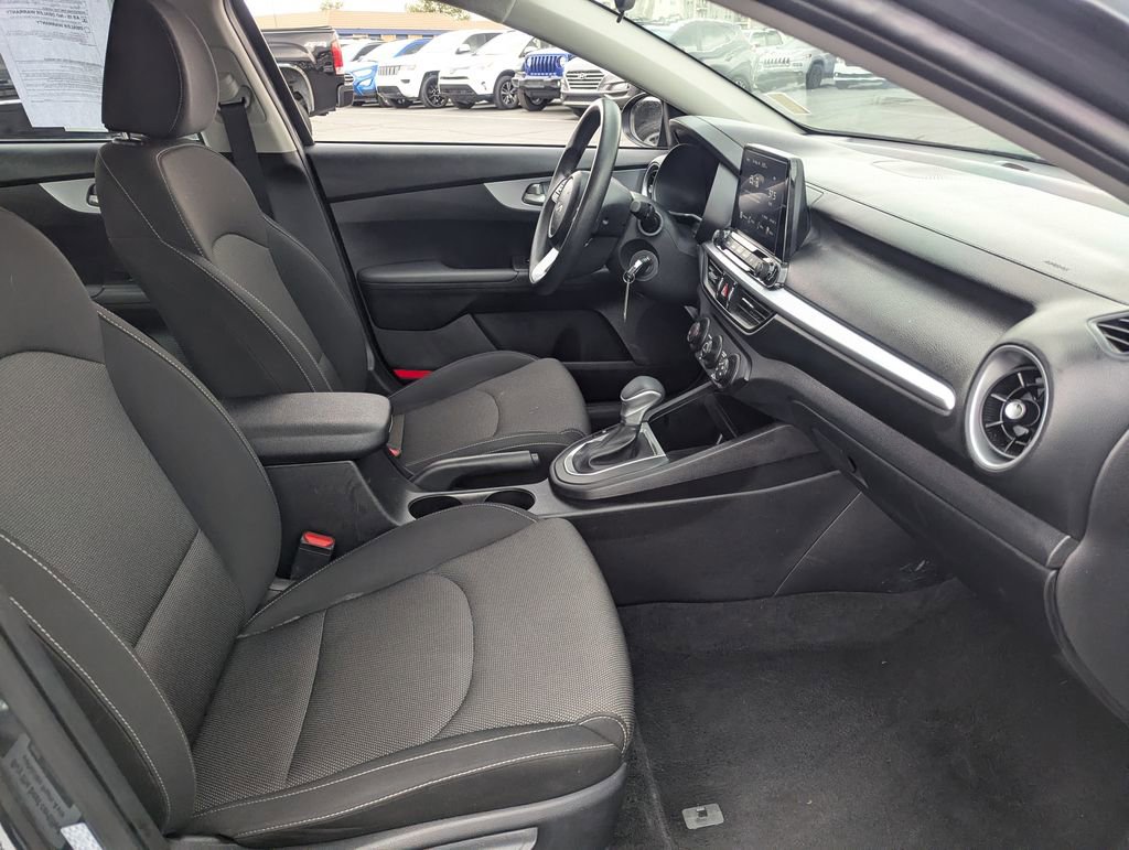 Used 2024 Kia Forte LXS image 32
