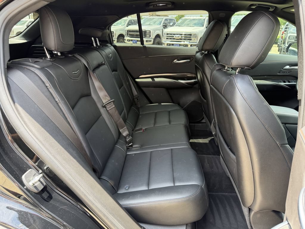 Used 2022 Cadillac XT4 Sport w/ Enhanced Visibility Package FWD image 33