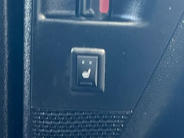 Used 2025 Chrysler Pacifica Select w/ Uconnect Theater Family Group AWD/4WD image 37