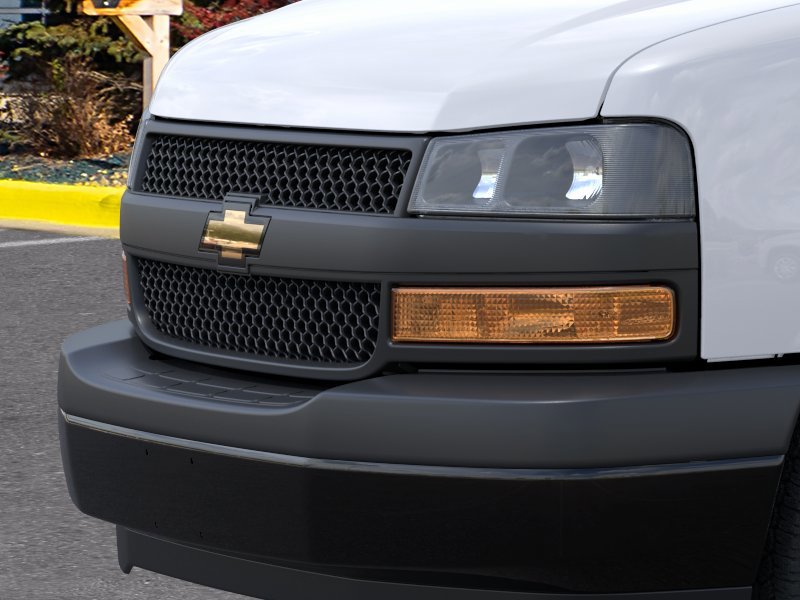 New 2026 Chevrolet Express 2500 Extended RWD image 13