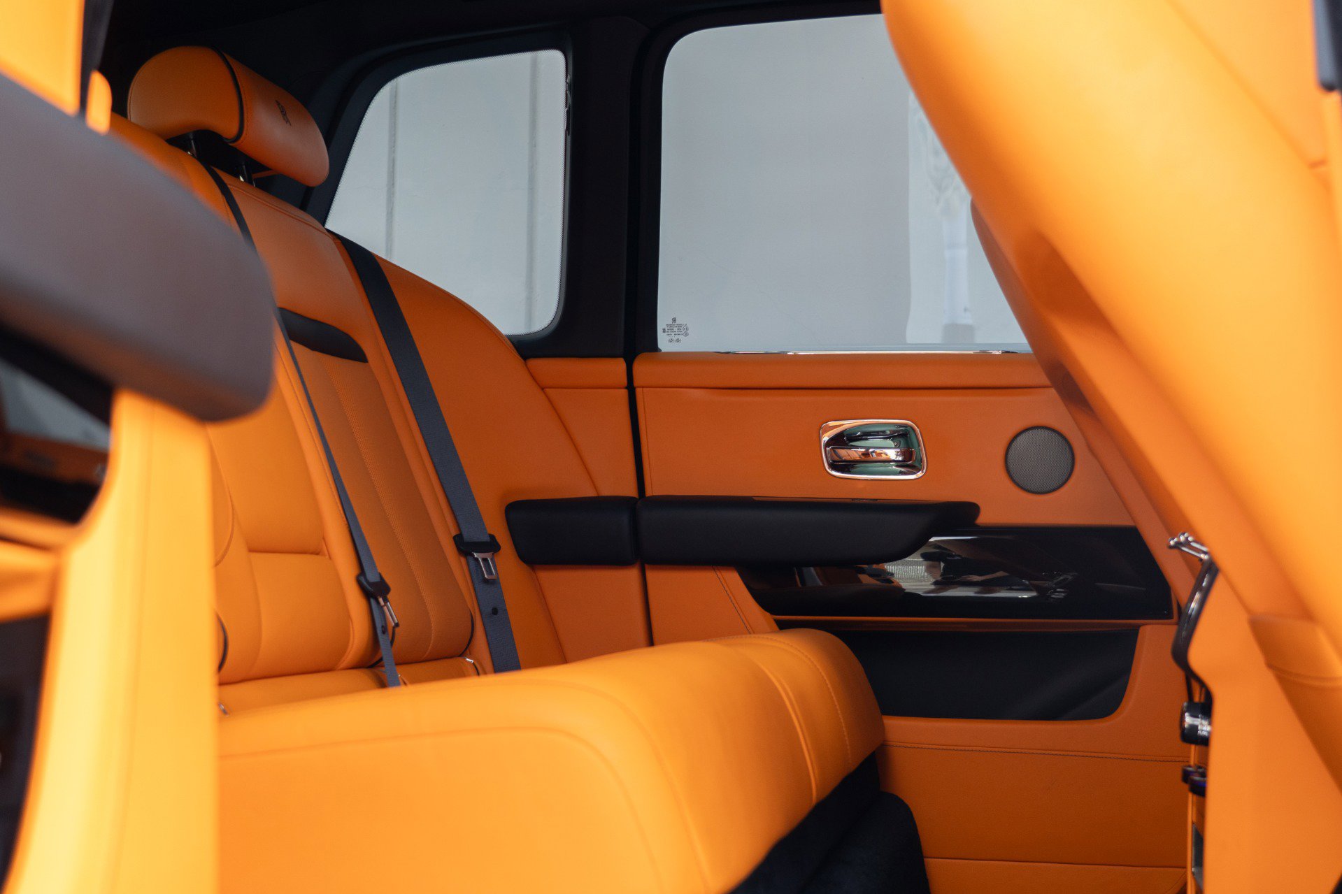 Used 2022 Rolls-Royce Cullinan image 40