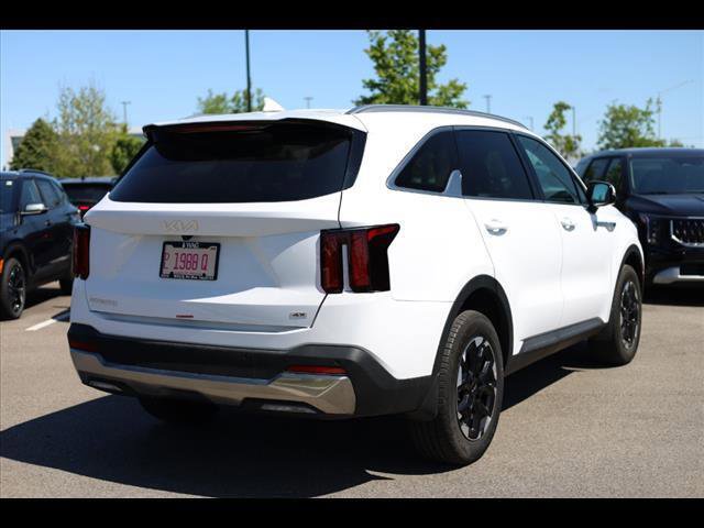 Used 2025 Kia Sorento S image 5