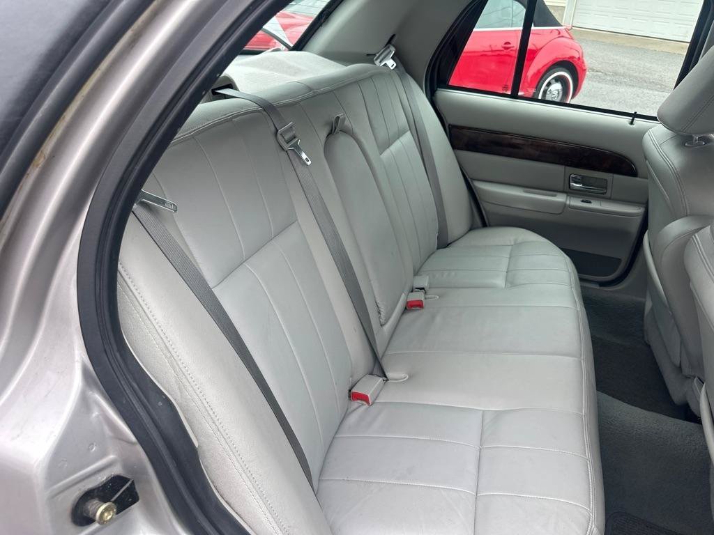 Used 2005 Mercury Grand Marquis LS RWD image 37