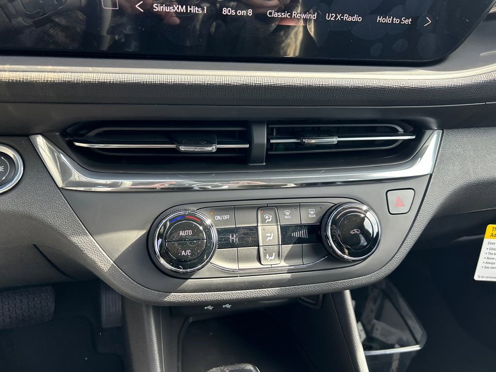 New 2026 Buick Envista Sport Touring FWD image 25