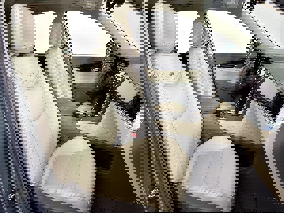 Used 2020 Cadillac XT6 Premium Luxury image 36