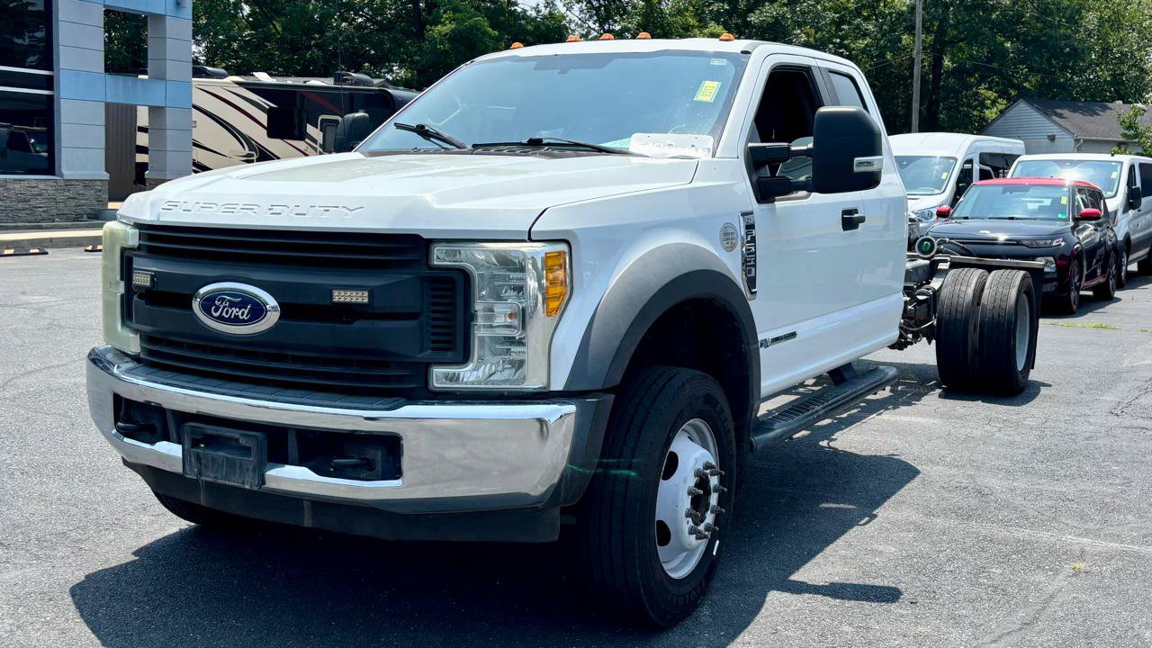 Used 2017 Ford F550 2WD SuperCab Super Duty image 2