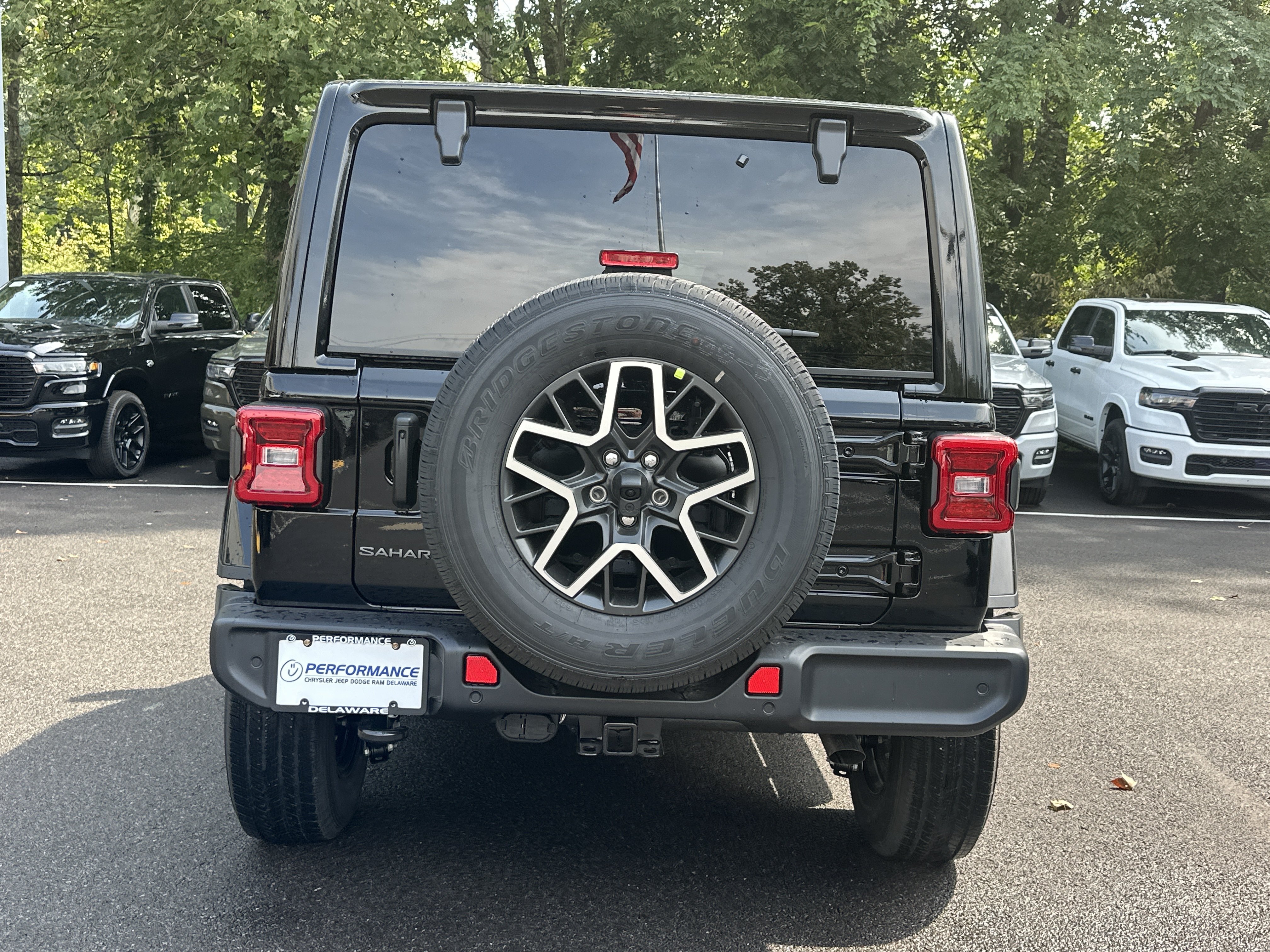 New 2027 Jeep Wrangler Unlimited Sahara AWD/4WD image 15