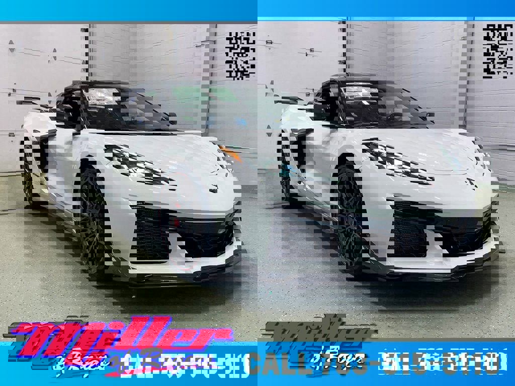 New 2025 Chevrolet Corvette Z06 w/ Z07 Performance Package image 1