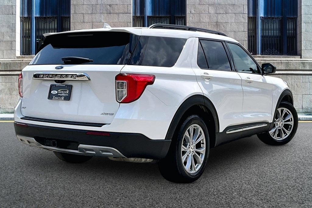 Certified 2023 Ford Explorer XLT w/ Equipment Group 202A AWD/4WD image 11