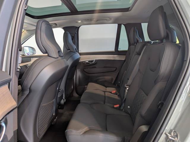 New 2026 Volvo XC90 B6 Plus w/ Protection Package Premier AWD/4WD image 22