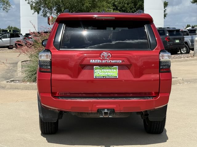 Used 2020 Toyota 4Runner SR5 AWD/4WD image 7