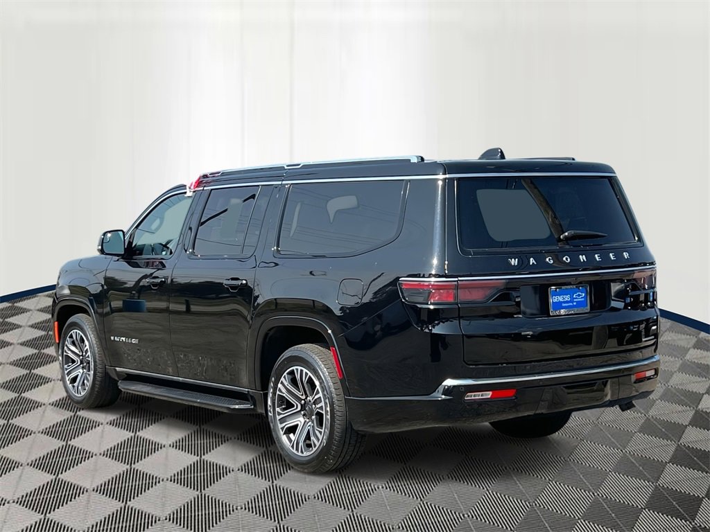 Used 2024 Jeep Wagoneer L Series II w/ Flexible Seating Group image 3