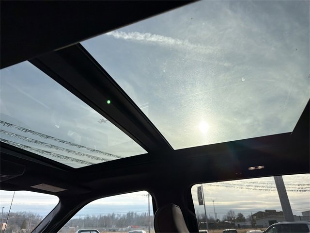 Used 2022 Ford F250 Platinum image 13