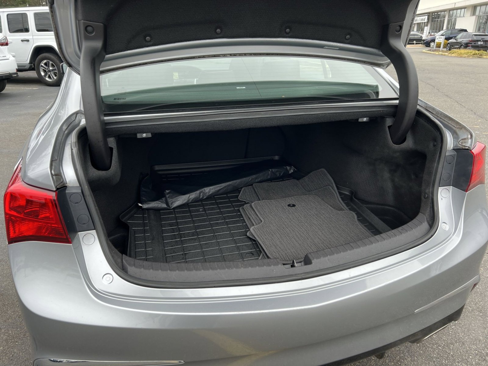 Used 2018 Acura TLX V6 SH-AWD w/ Technology Pkg image 28