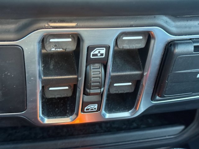 Used 2020 Jeep Gladiator Sport w/ Quick Order Package 24S AWD/4WD image 19
