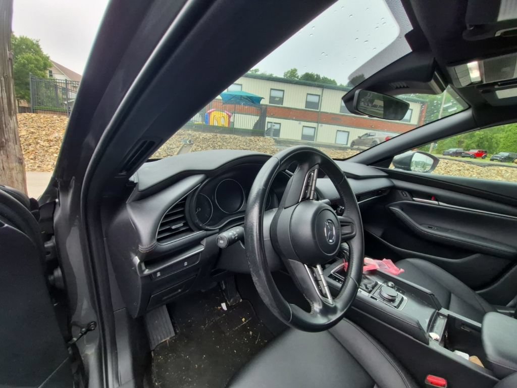 Used 2023 MAZDA MAZDA3 s FWD image 10