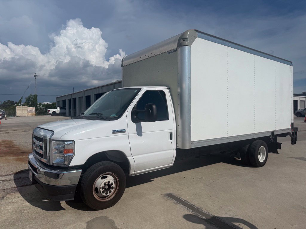 Used 2024 Ford E-450 and Econoline 450 Super Duty w/ Power Windows & Locks Group