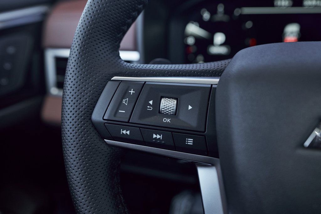 Used 2025 Mitsubishi Outlander SEL FWD image 34