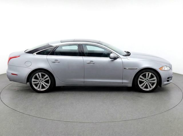 Used 2012 Jaguar XJ L image 36