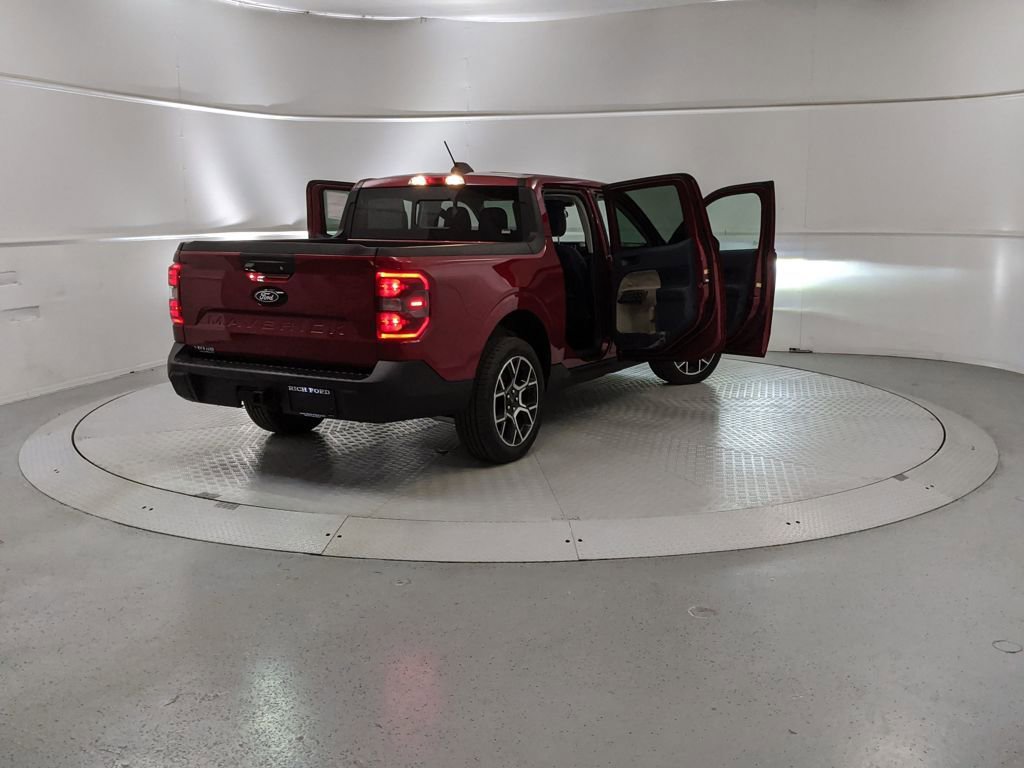 New 2026 Ford Maverick Lariat image 9